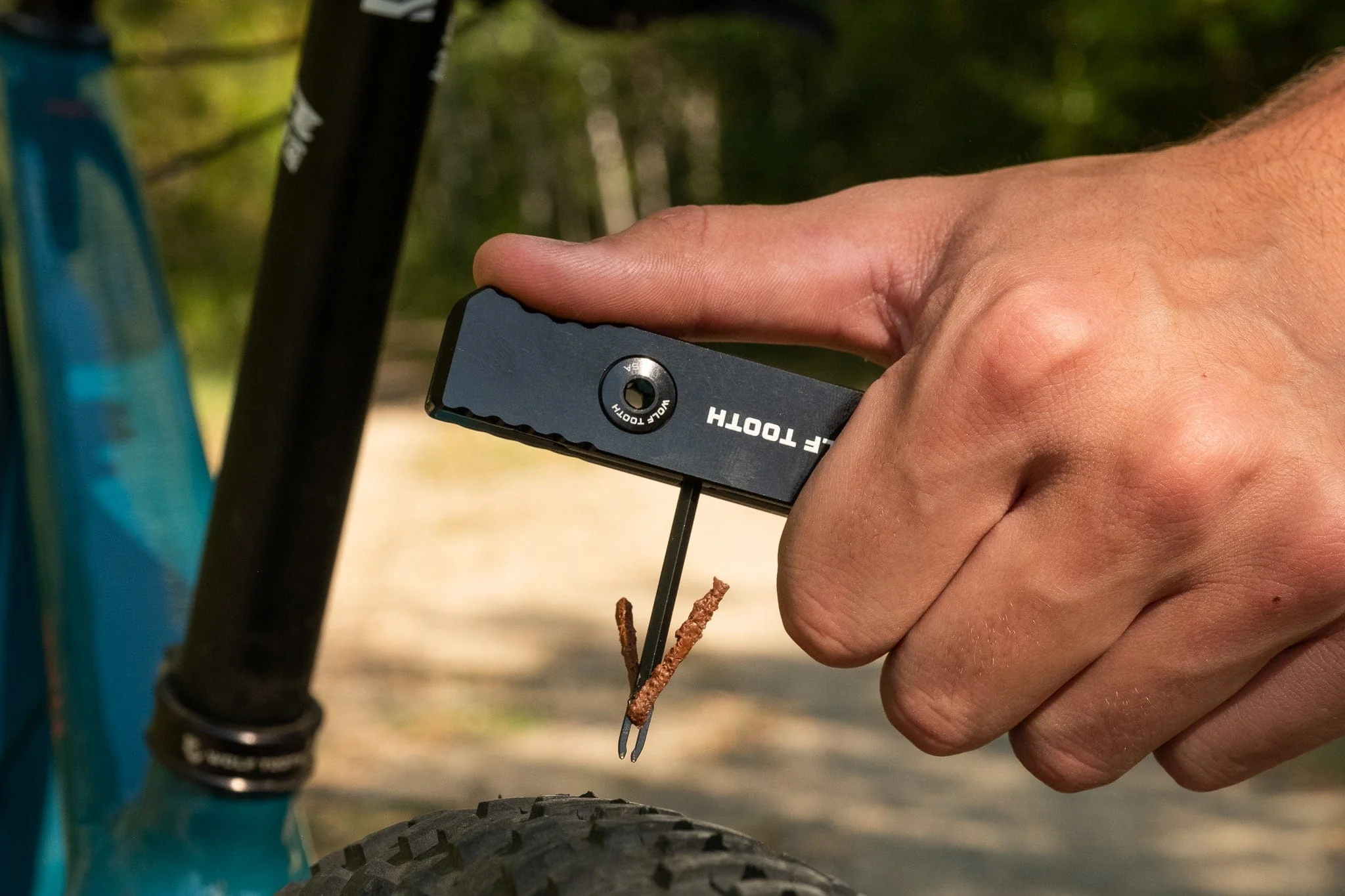 8-Bit Chainbreaker + Utility Knife Multi-Tool - Image 10