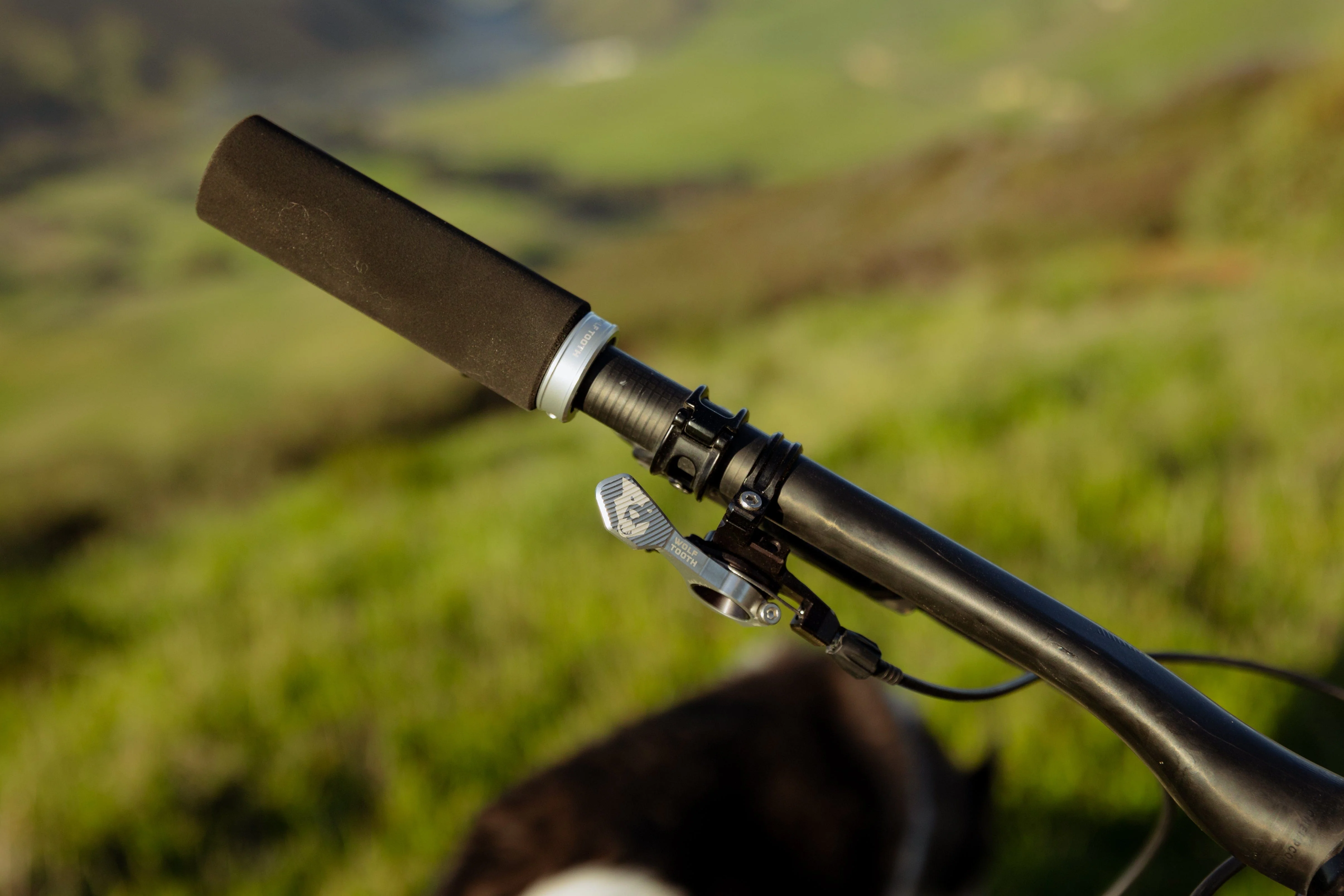 Fat Paw Lock-On Grips - Image 9