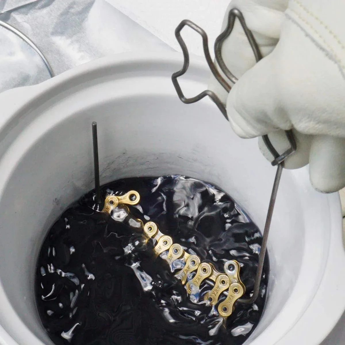 MSPEEDWAX Hot Melt Chain Wax - Image 8